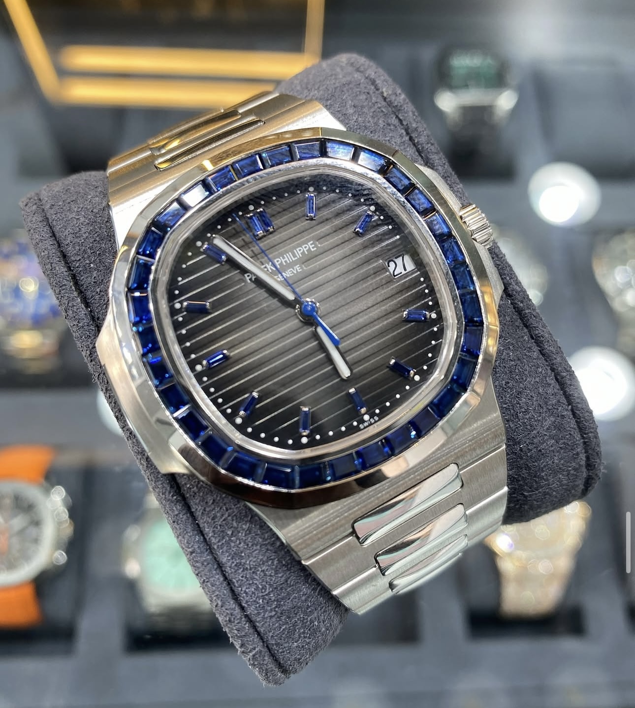 Nautilus Blue Sapphire